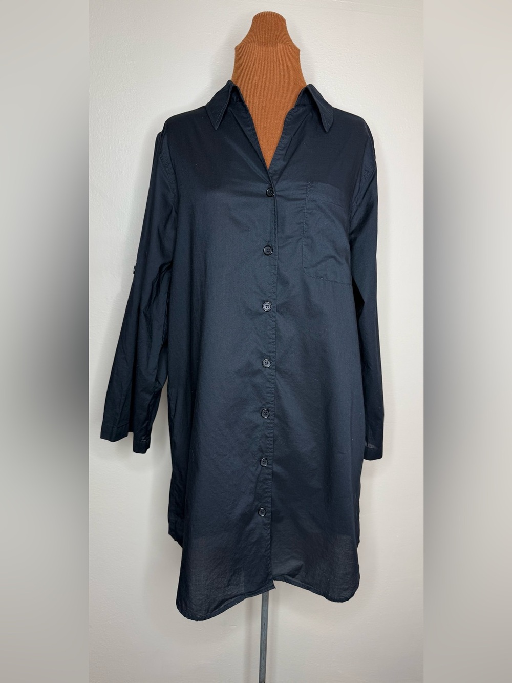 Resorts Plus Relaxed Black Longline Button-Up Tunic Size Medium
